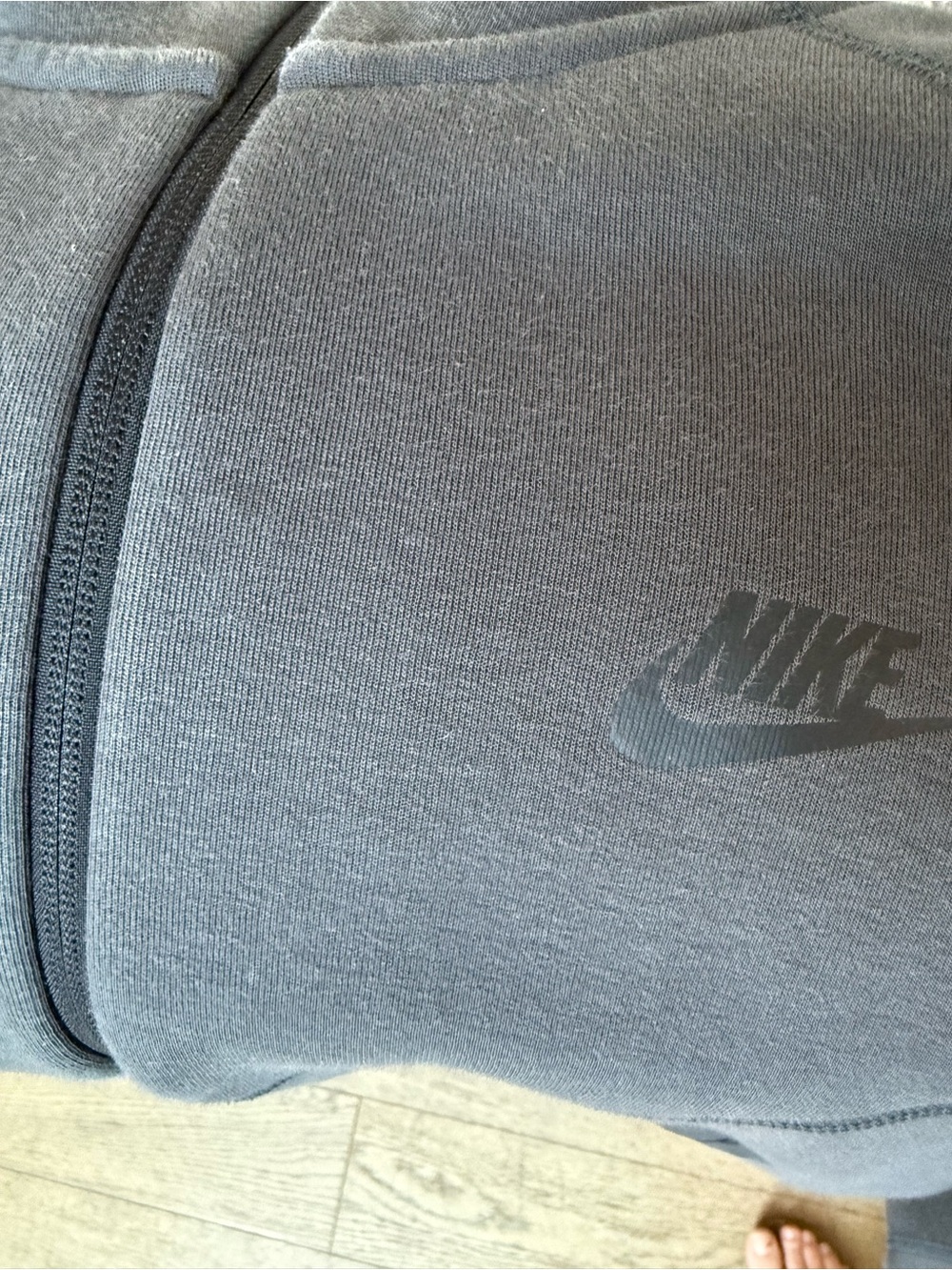 Nike Tech Men's Charcoal Gray Full‑Zip Hooded Jacket - Picture 5 of 6
